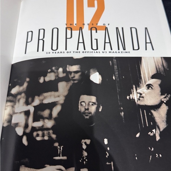 🎸 Vintage Early 2000’s U2 “Propaganda” Anthology – A Must-Have for Super Fans! - Picture 16 of 16